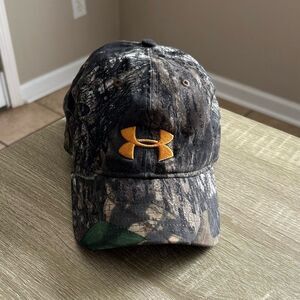 NWOT … UNDER ARMOUR “Size: L” Woodland Camo Hat